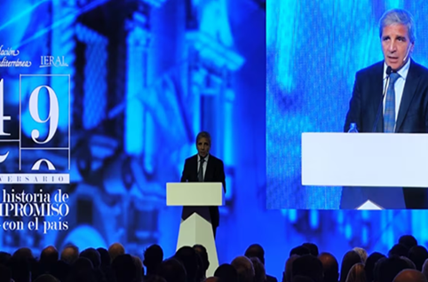 Caputo confirmó que la administración nacional mantendrá sin modificaciones el actual sistema de bandas cambiarias.