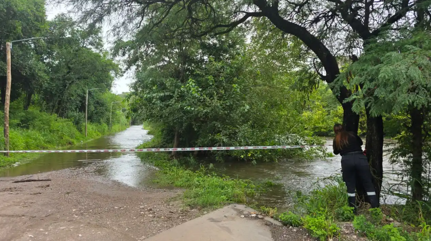 A pesar del ingreso de agua en ciertas zonas, no se registraron personas evacuadas hasta el momento