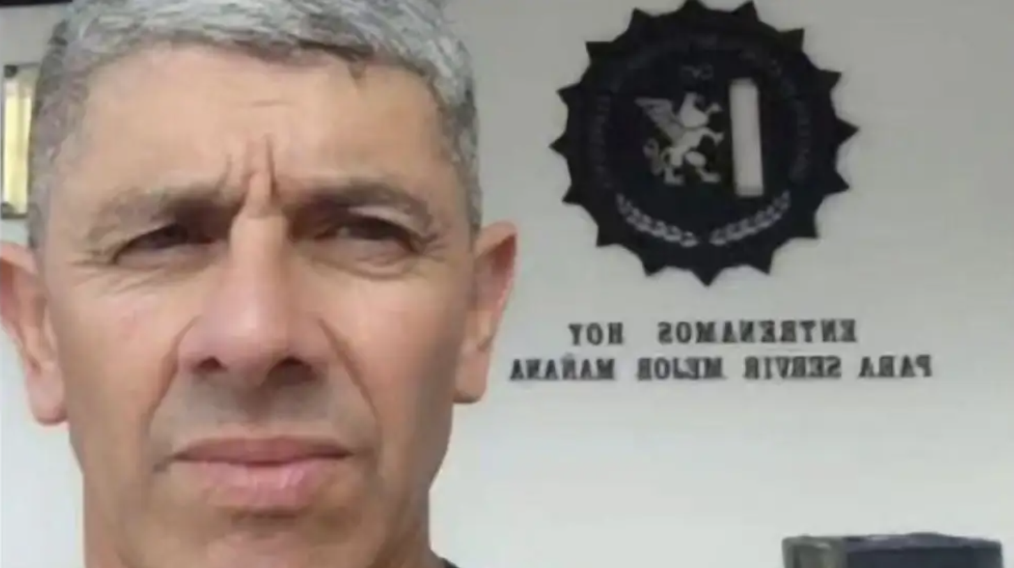 Según las hipótesis iniciales, el uniformado habría sido confundido con un delincuente por parte del propietario de la vivienda