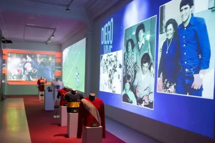 El Complejo Ferial de Córdoba es sede de una muestra tecnológica sobre Maradona