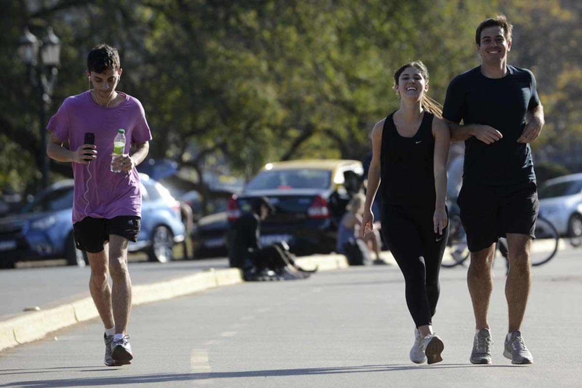 Saturday, March 14: Moderate heat and variable skies