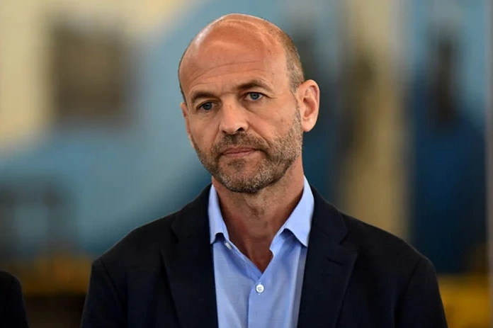 Dietrich admitió que tuvo ganancias récord por el cepo y las restricciones