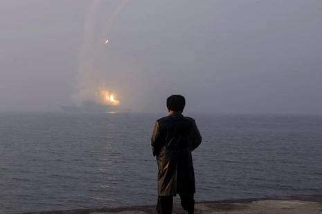 Corea del Norte lanzó más de diez misiles y elevó las tensiones con EE.UU. y Corea del Sur