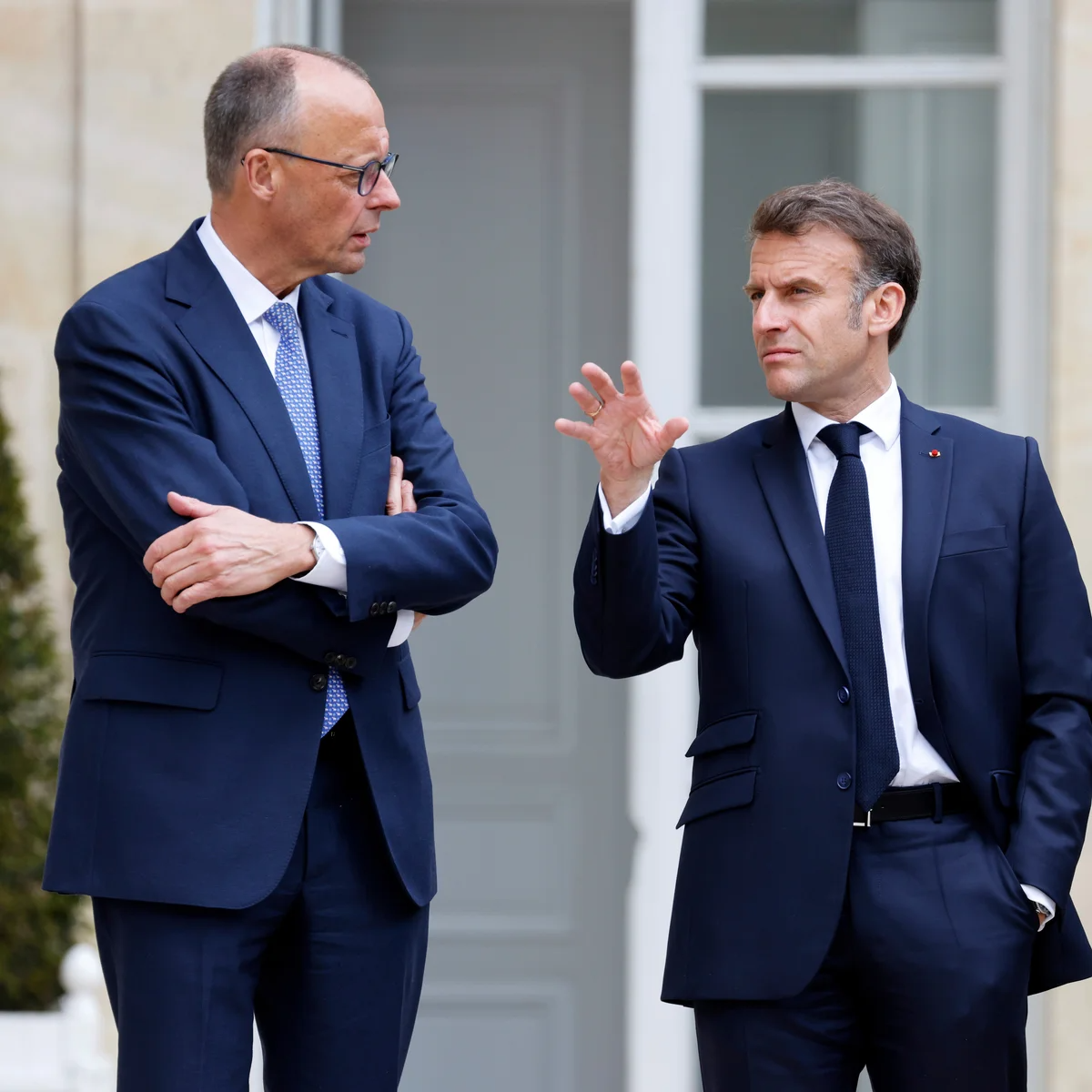 Macron anunció el lanzamiento de un grupo de tareas conjuntas con Alemania para llevar a cabo iniciativas de defensa correspondientes a la Unión Europea