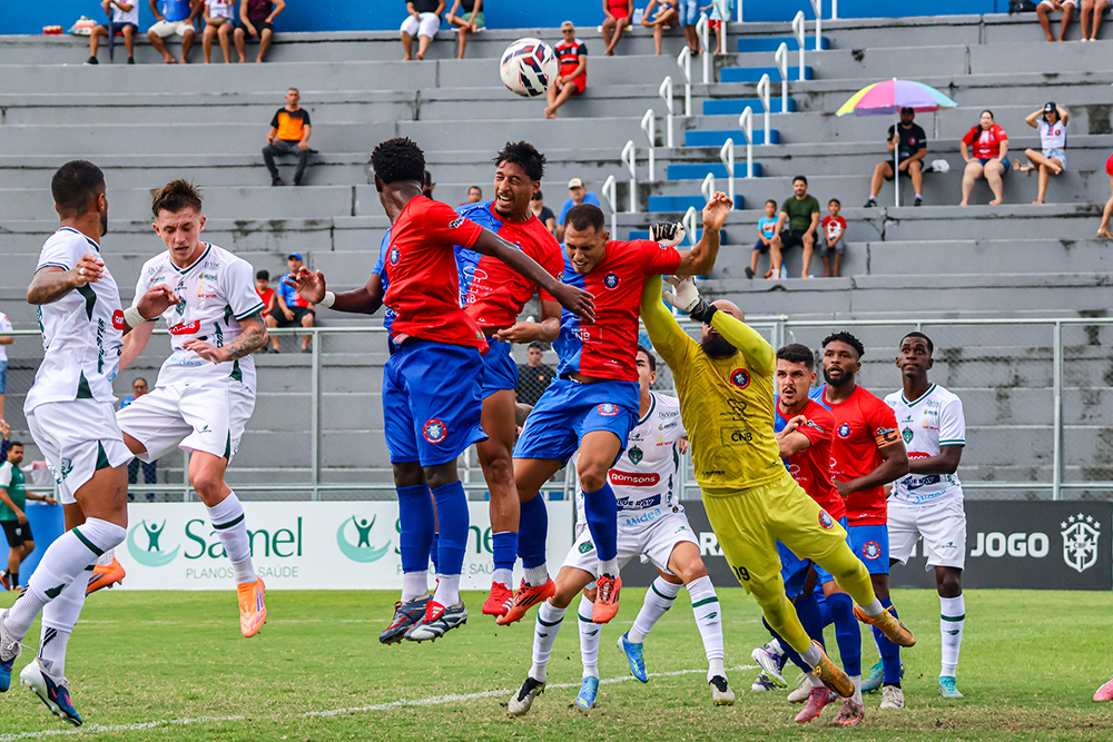 Parintins terminó avanzando por penales