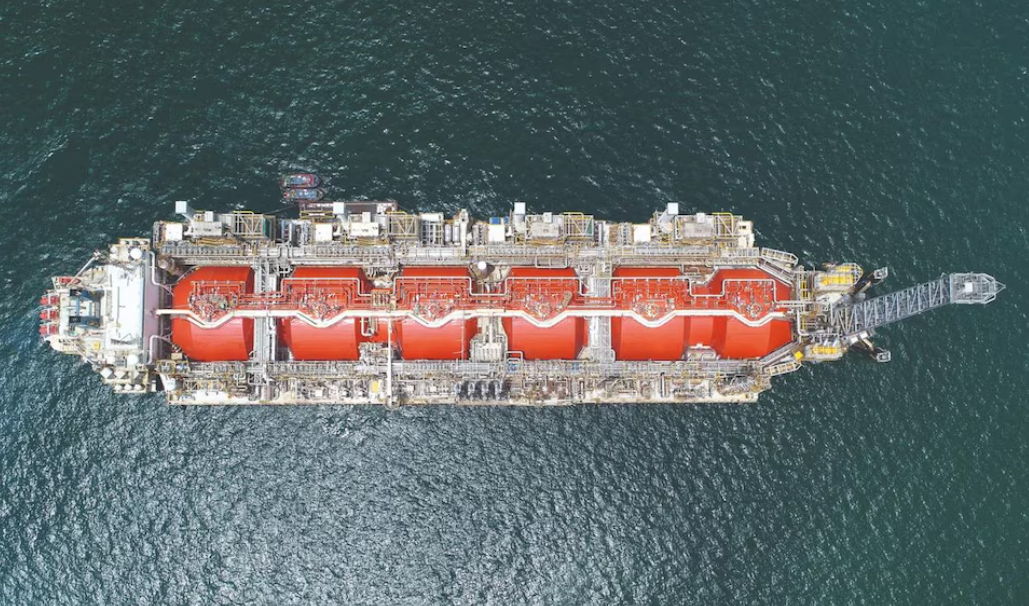 Argentina signs the largest LNG export contract in its history