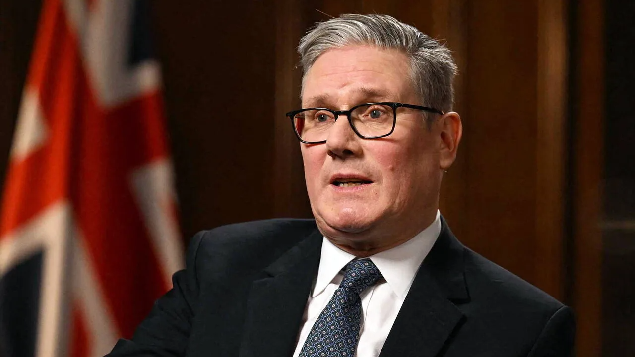 El gobierno socialista de Starmer impidió en un primer momento que se divulgue la identidad y nacionalidad del salvaje musulmán abusador