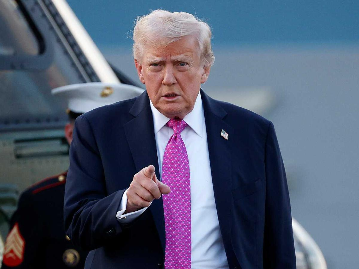 Donald Trump suggested to the Iranian regime that oil tankers be allowed to pass during negotiations as a sign of good will