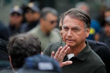 Jair Bolsonaro is suffering from bilateral bronchopneumonia, aggravated by his underlying condition caused by the attack he suffered in 2018