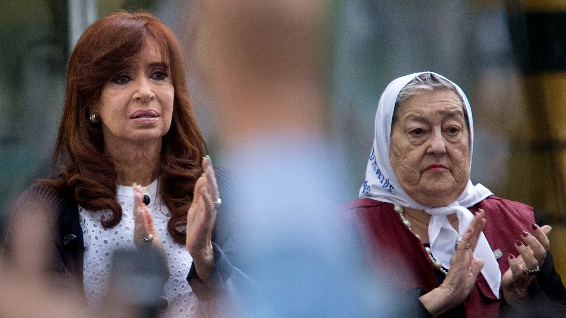 Cristina Fernández de Kirchner junto a  Hebe de Bonafini.