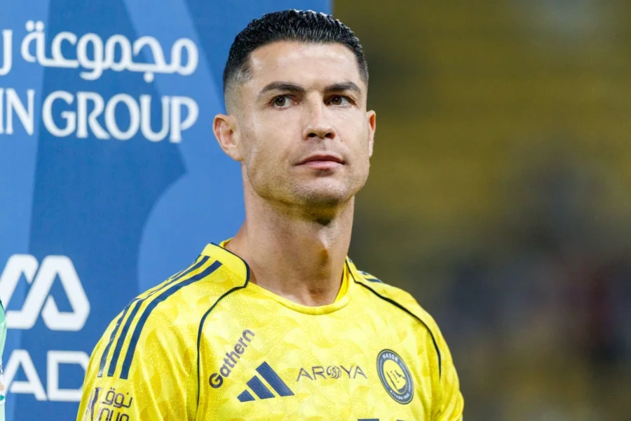 After the bombing of the US embassy, Cristiano Ronaldo escaped from Saudi Arabia