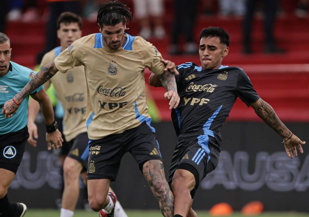 The National Team could play a friendly match with the U-20 again