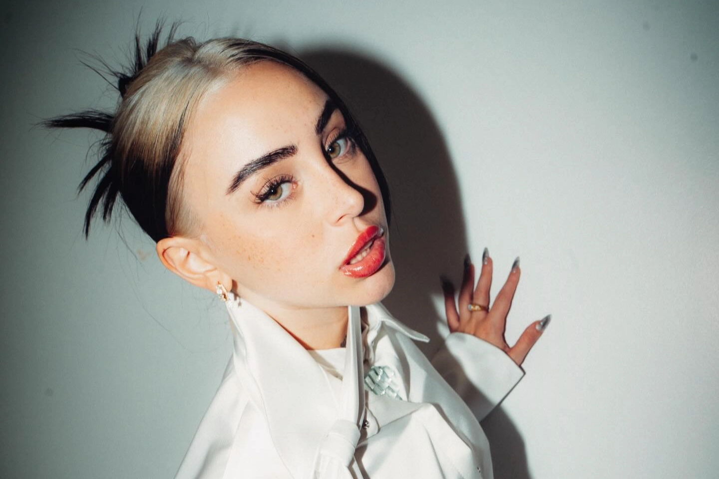 Luego de que Coscu y Martín Cirio defenestraran a Nicki Nicole, la cantante habló del mal momento que atraviesa