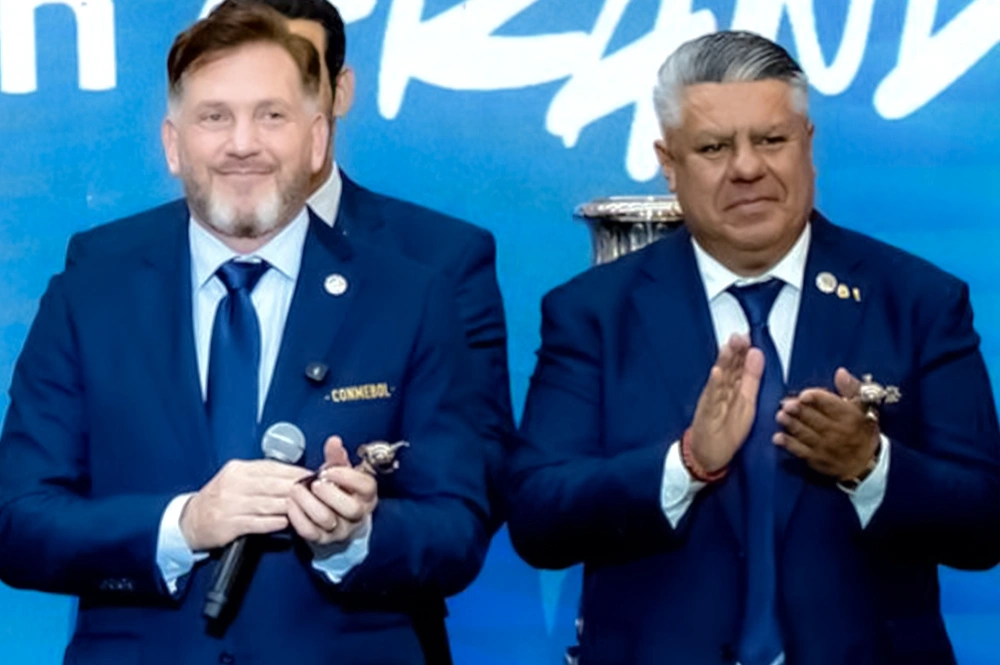Chiqui Tapia will meet with the president of CONMEBOL to talk about the possible new venue of the Final