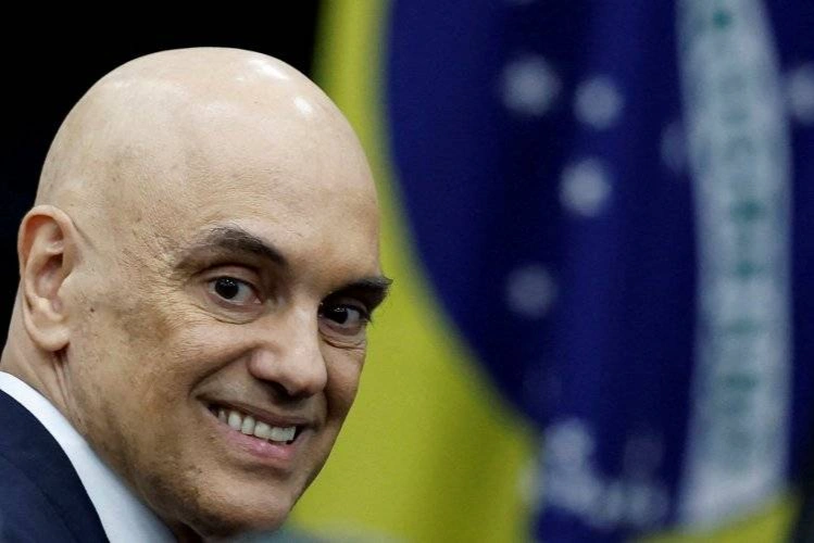 Escándalo en Brasil: revelan chats entre el juez Alexandre de Moraes y el banquero detenido del Banco Master