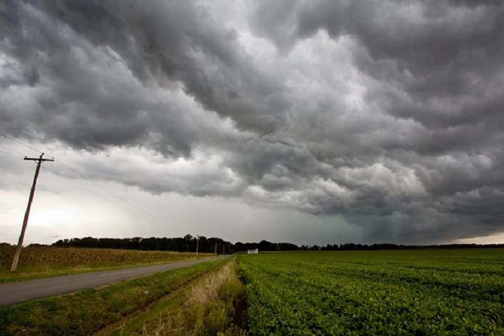 Alerta por tormentas fuertes en distintos sectores de Córdoba