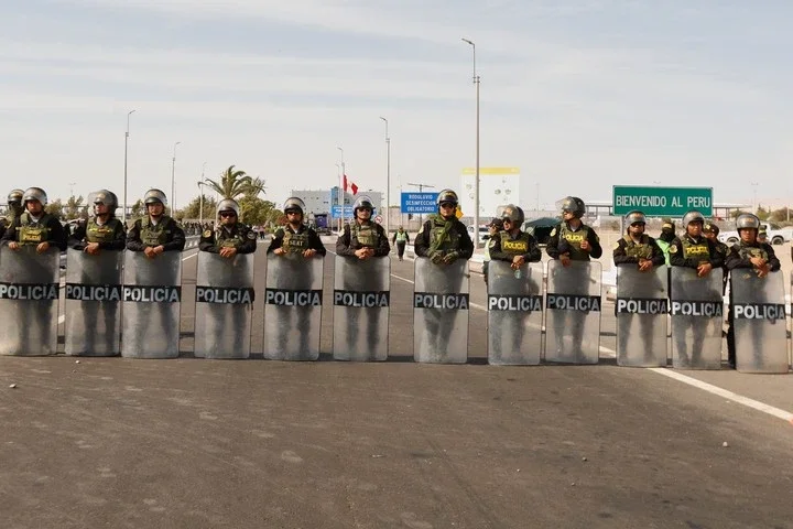 Chilean police at the border with Bolivia