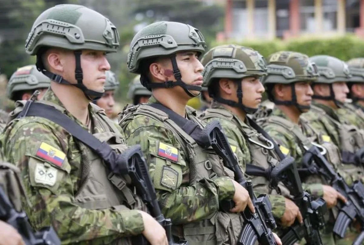 Soldados del ejercito ecuatoriano