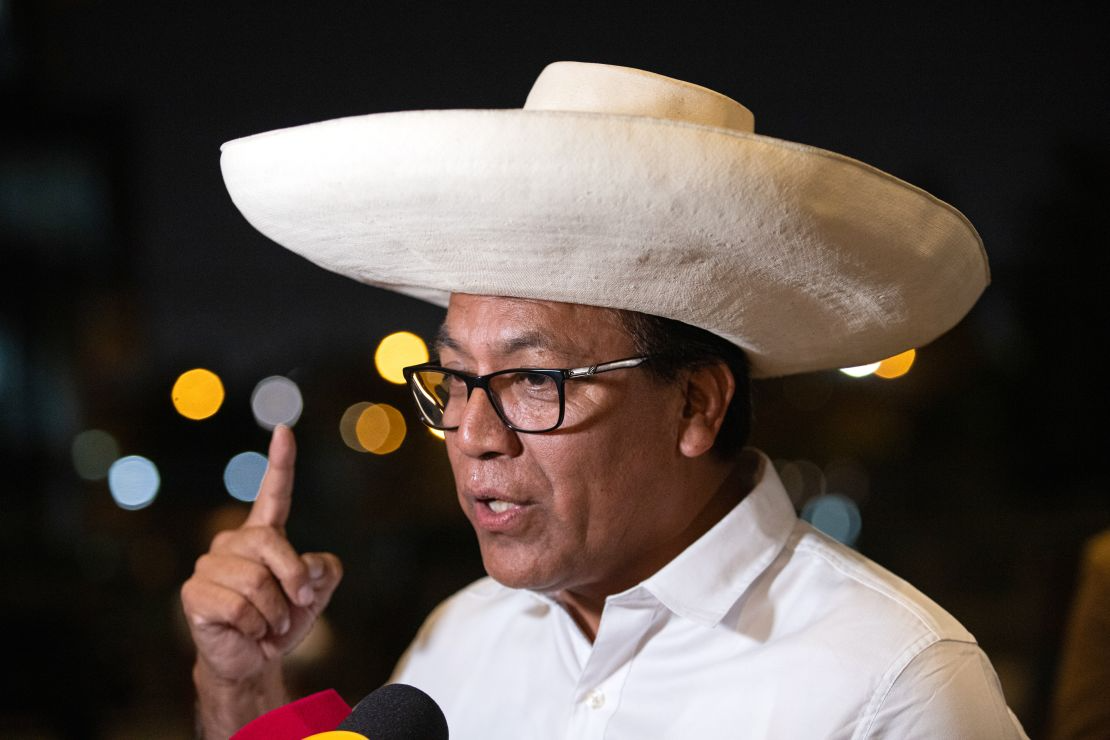 El candidato socialista Roberto Sánchez