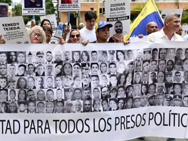 Venezuelan demonstrators calling for the release of political prisoners