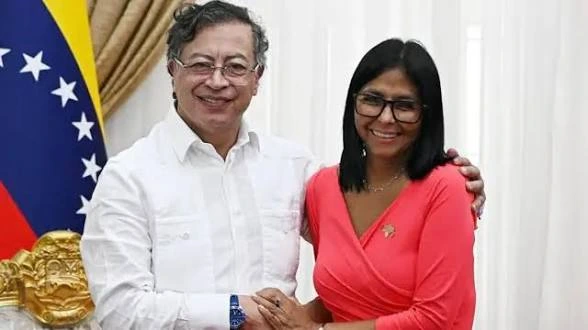 The communist Gustavo Petro with the Delcy Rodríguez Dictatorship