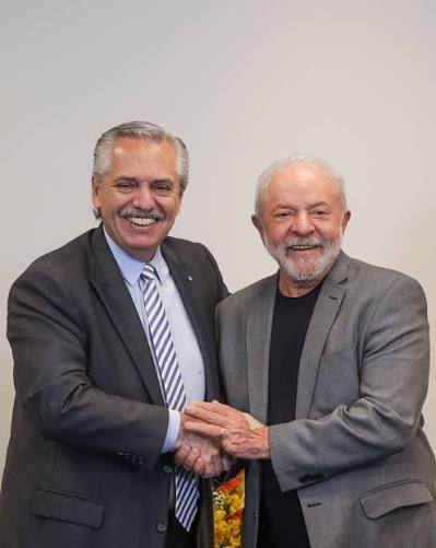 El expresidente Alberto Fernández junto a Lula da Silva