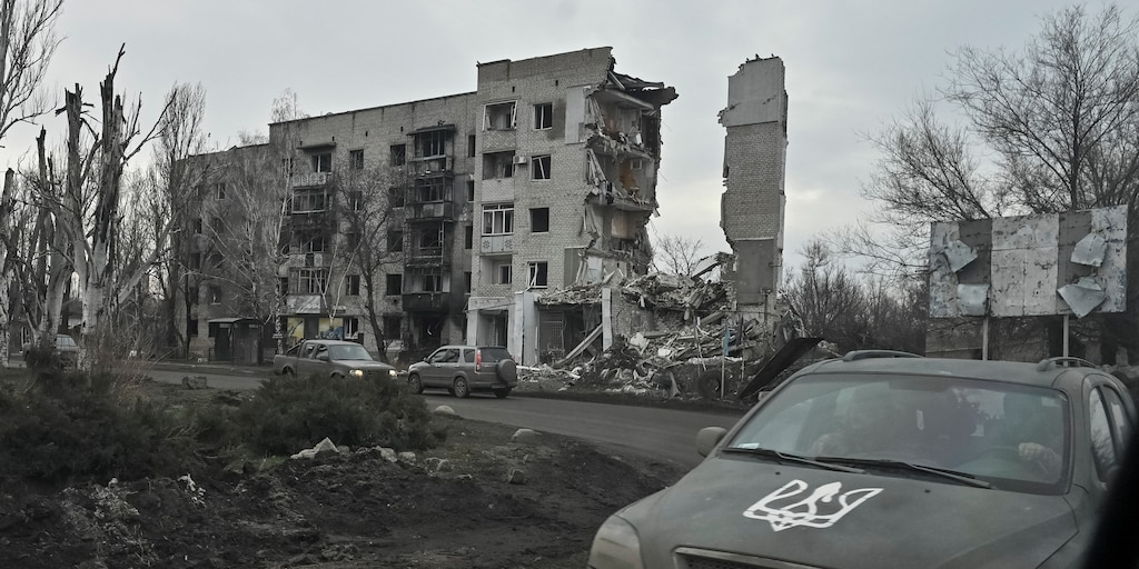 Edificio bombardeado en Zaporizhzhia