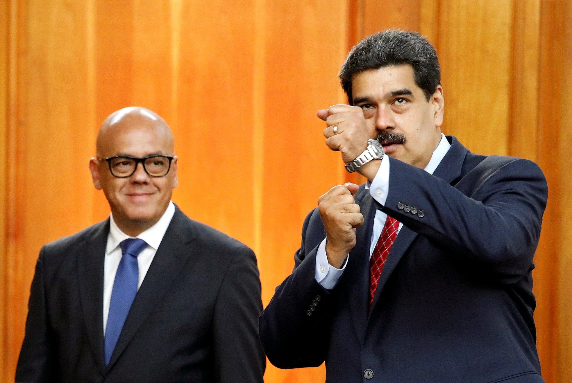 Jorge Rodríguez alongside the former dictator Nicolás Maduro