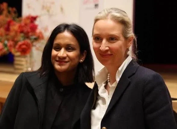 Alice Weidel junto a su pareja