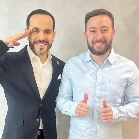 Abelardo De la Espriella junto al influencer Agustín Laje