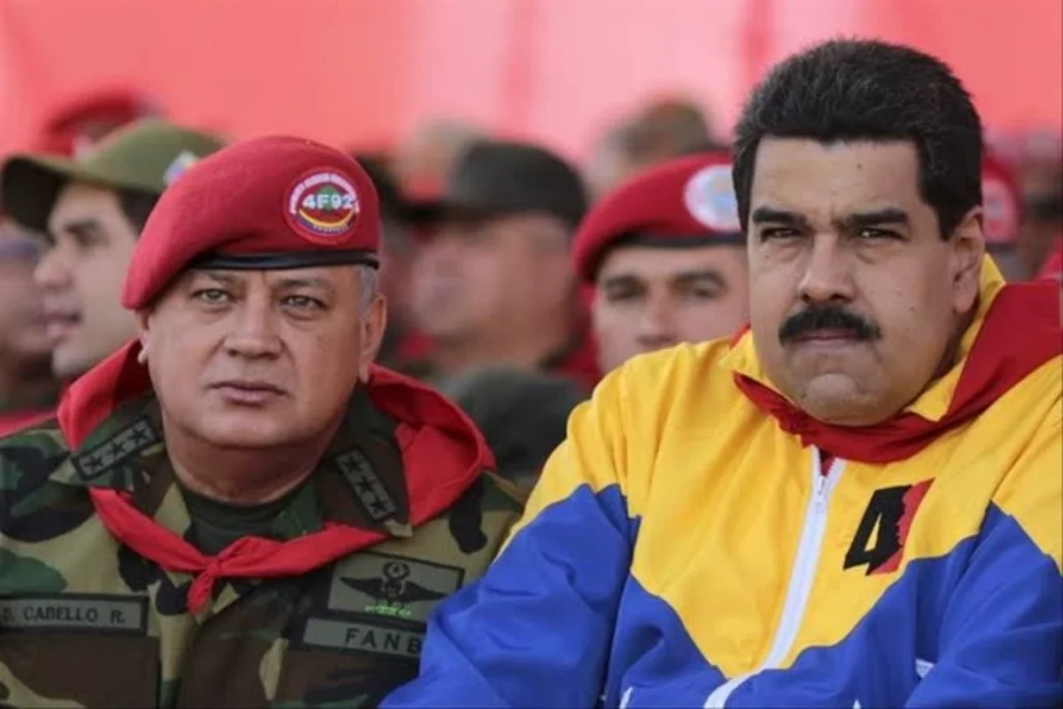 Diosdado Cabello junto al exdictador Nicolás Maduro