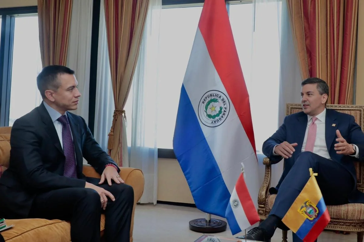 Daniel Noboa y Santiago Peña fortalecen la alianza entre Ecuador y Paraguay en la Cumbre del Mercosur