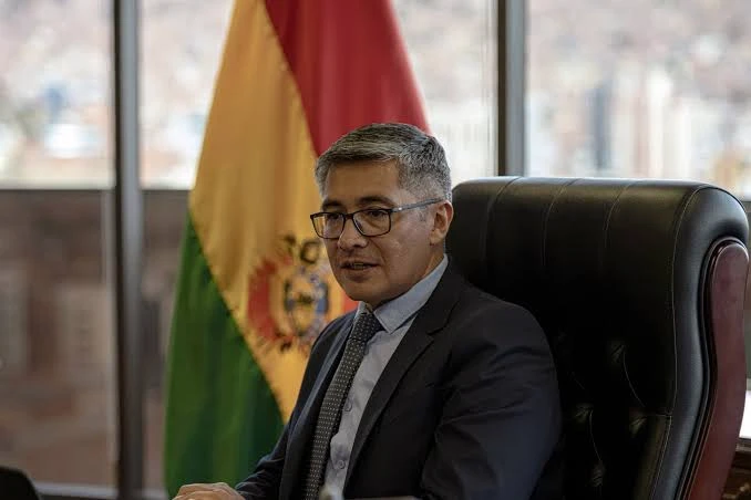 El ministro de Economía José Gabriel Espinoza