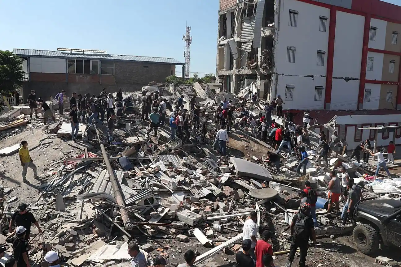 El terremoto en Colombia deja al menos 111 muertos y cientos de heridos