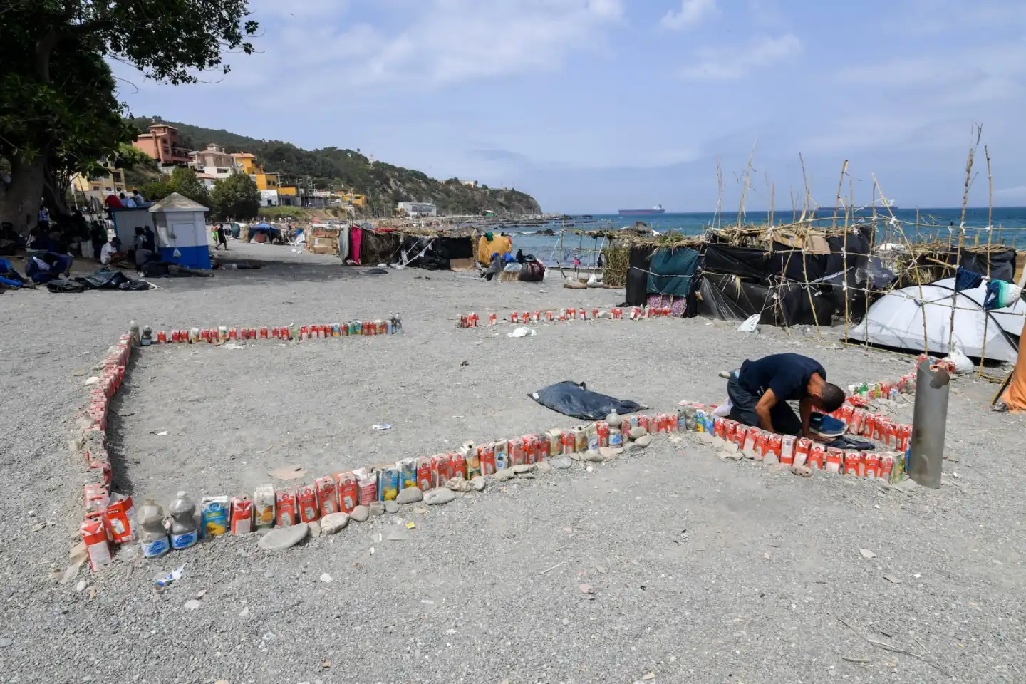 Una mezquita hecha por los inmigrantes ilegales de Ceuta