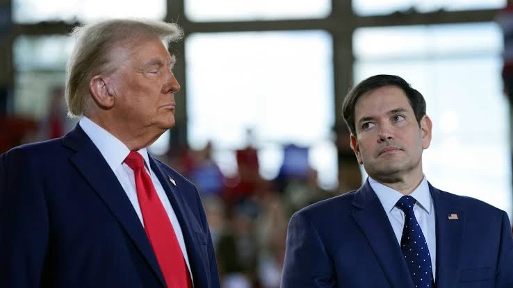 El presidente Donald Trump junto al Secretario de Estado Marco Rubio