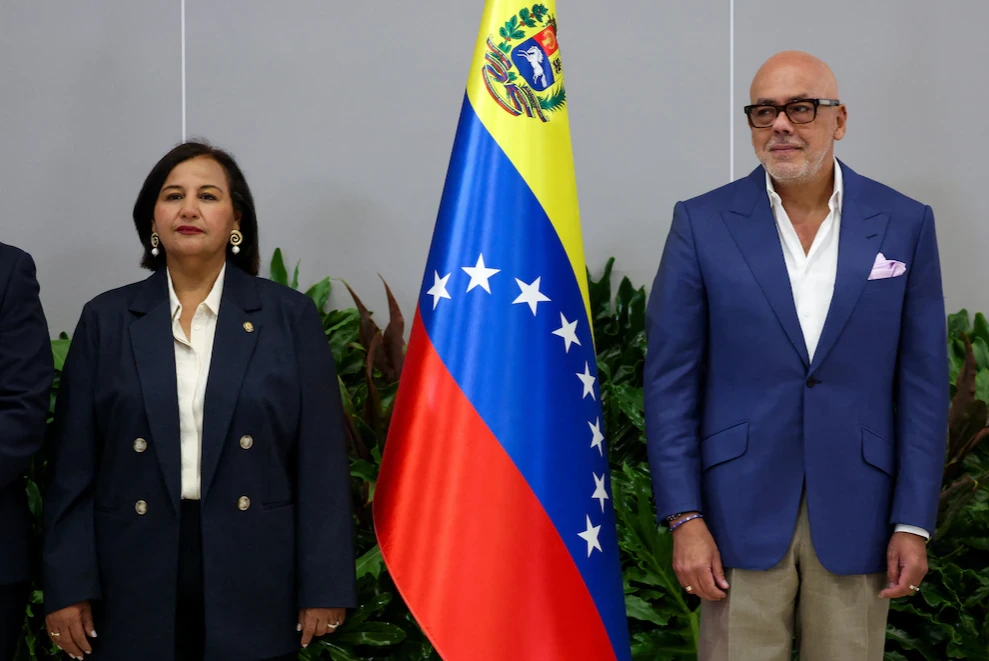 El chavismo y la oposición venezolana planean retomar el diálogo para avanzar hacia una transición democrática
