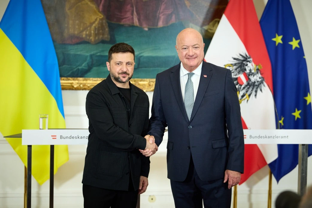 Volodimir Zelensky junto al canciller de Austria Christian Stocker