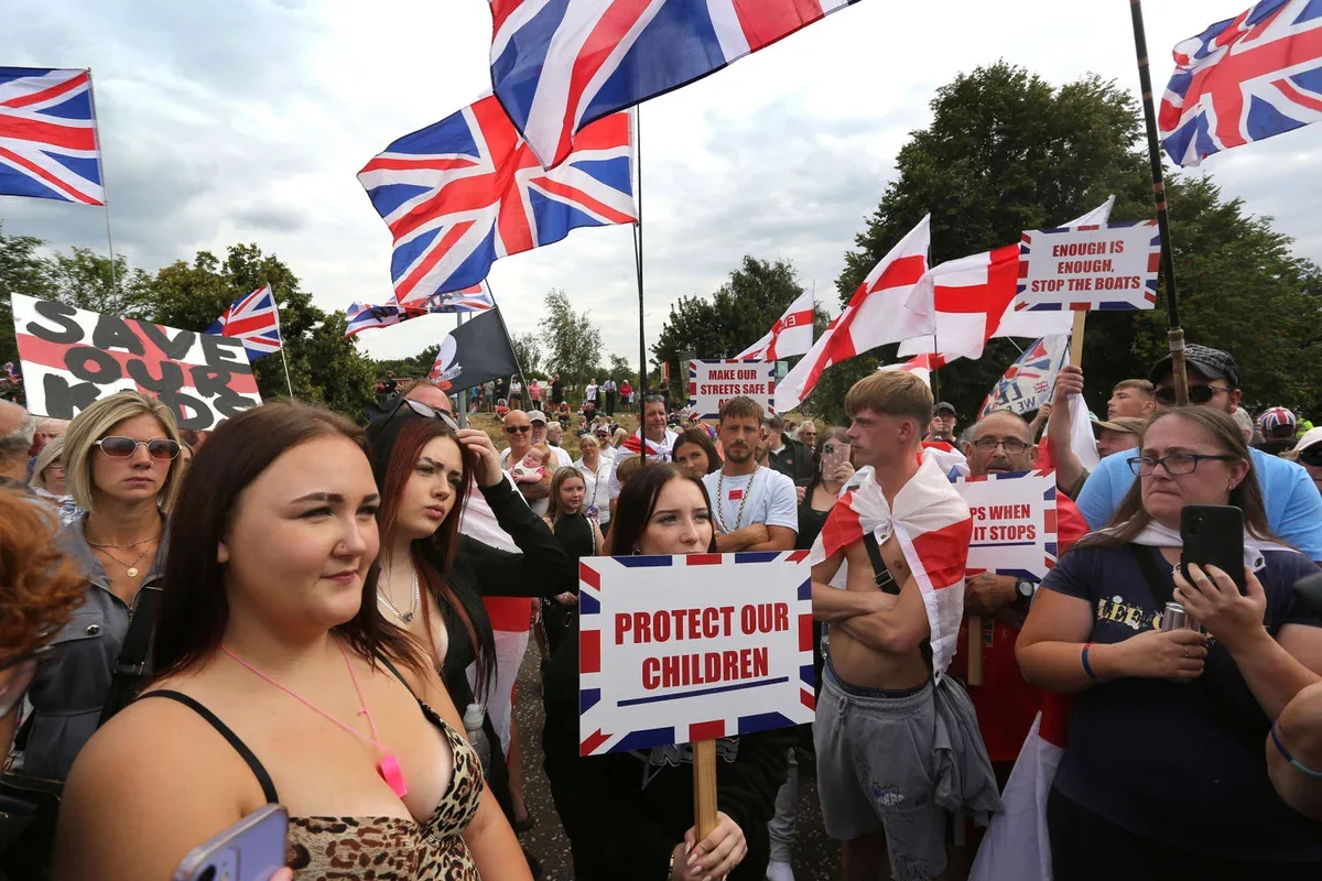 Manifestaciones en Inglaterra por la inmigración ilegal
