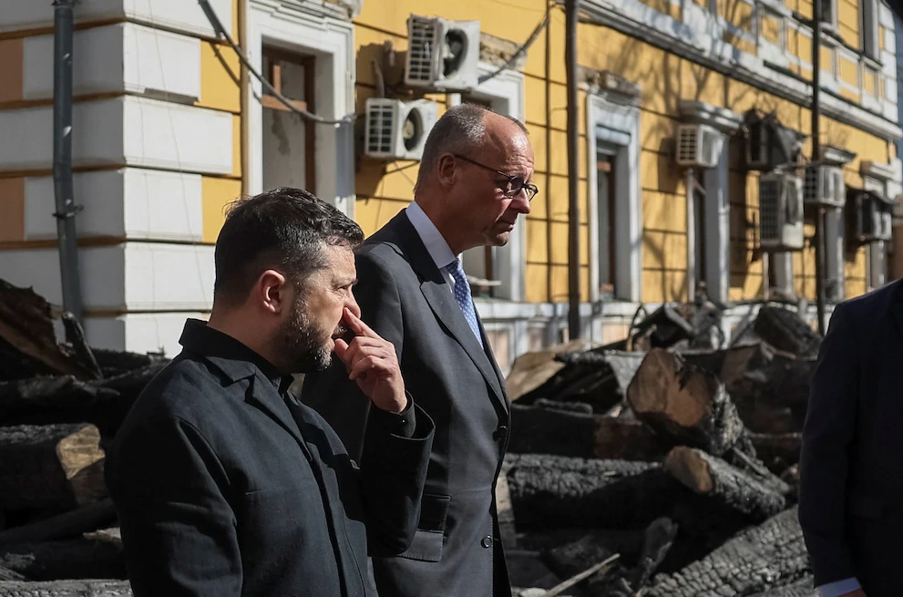 Volodimir Zelensky junto a Friedrich Merz