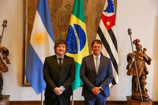 El presidente Javier Milei junto al gobernador de São Paulo Tarcísio de Freitas
