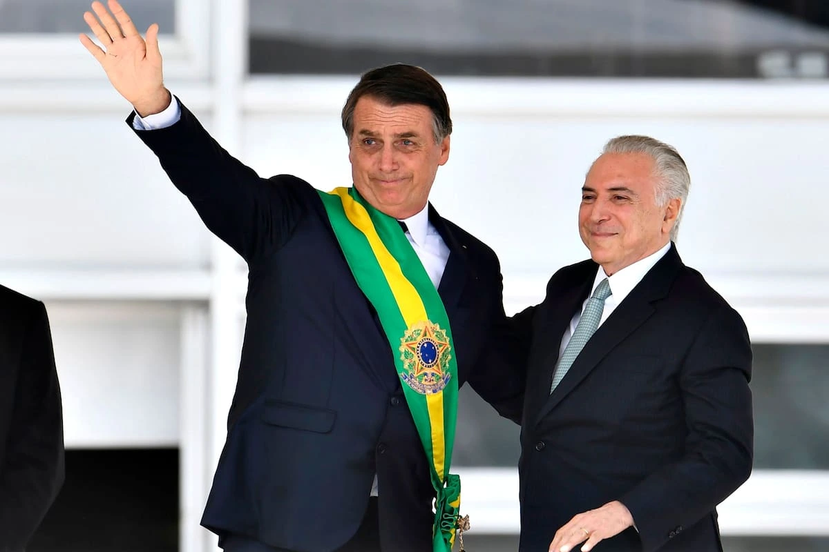 Los expresidentes Jair Bolsonaro y Michel Temer