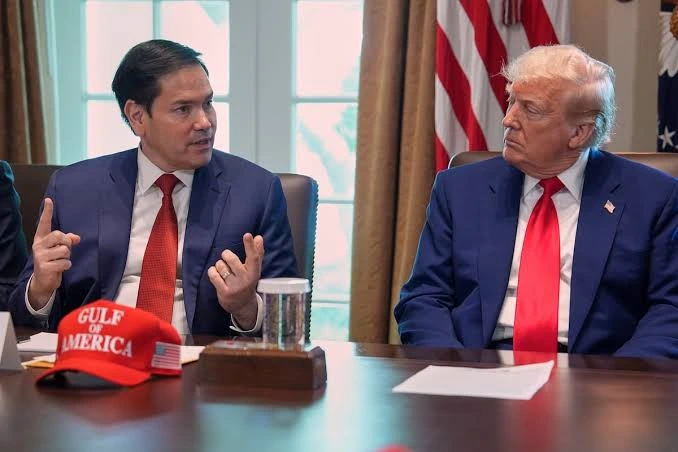 El presidente Donald Trump junto al Secretario de Estado Marco Rubio