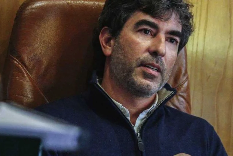 Martín Aguirre defends the system that feeds him