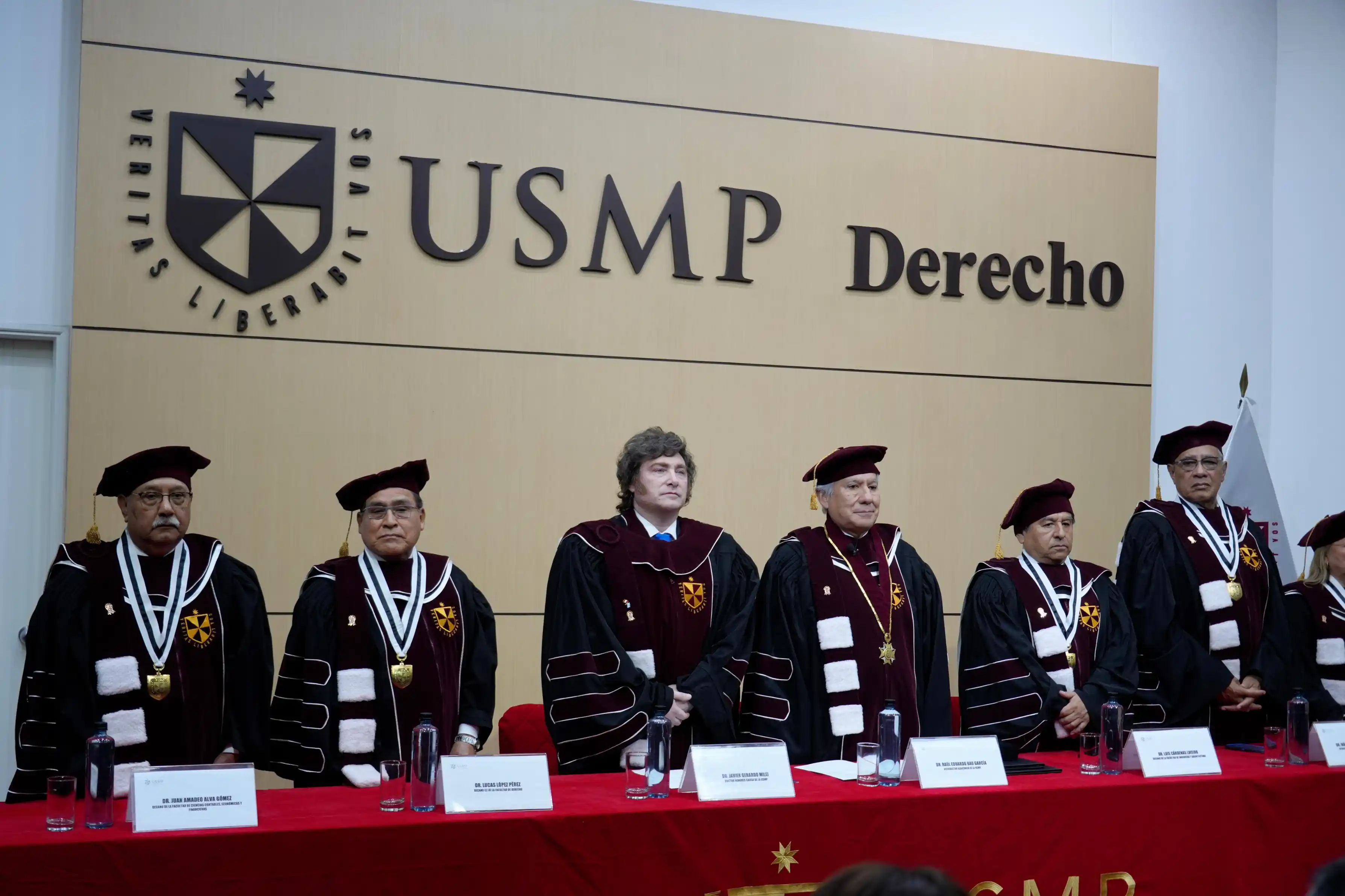 Javier Milei en la USMP.