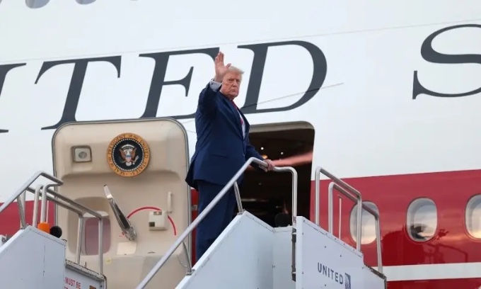 Trump confirmed that he had to change planes in secret after the Secret Service detected an Iranian threat