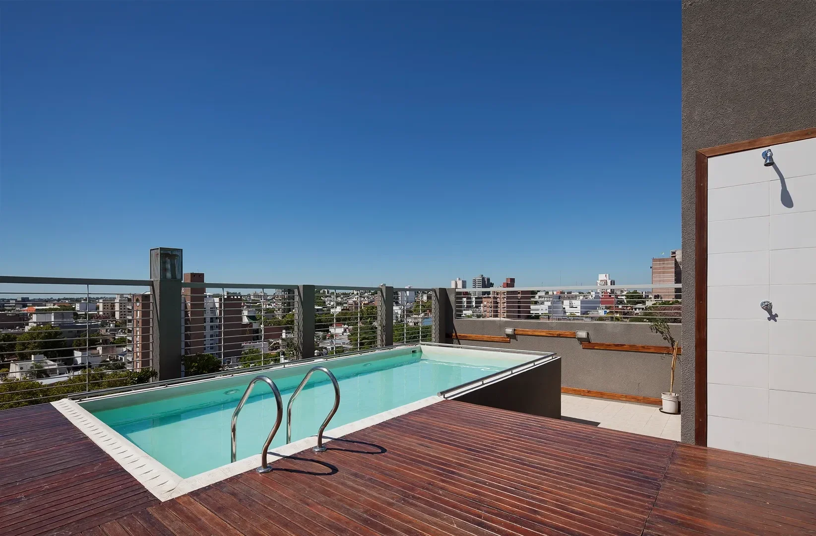 Building pool