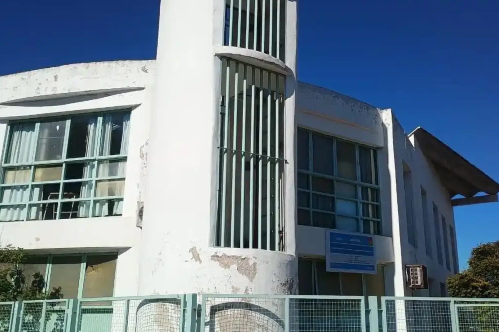 Un alumno de 14 años llevó un revólver cargado a una escuela de Córdoba