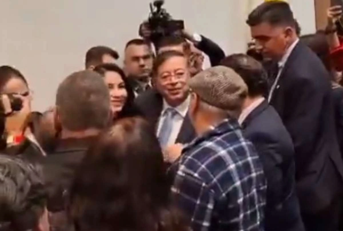Luisa González with Colombian President Gustavo Petro at the progressive summit in Spain