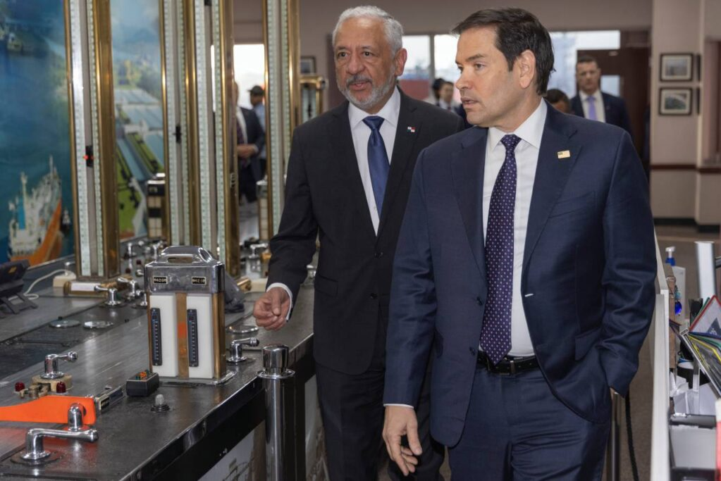 Marco Rubio with the administrator of the Panama Canal.